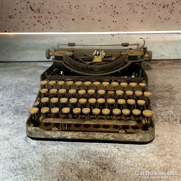 Retro, loft design urània typewriter