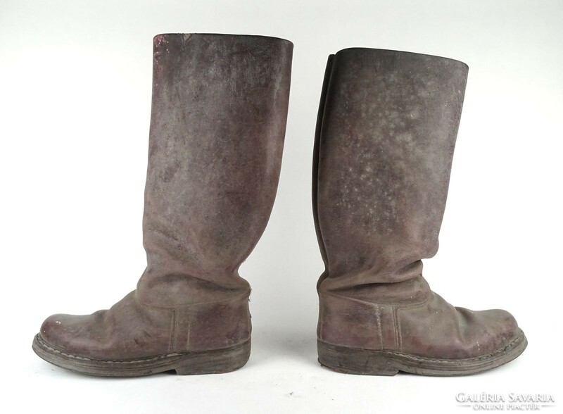 1Q357 old high-heeled leather boots folk costume