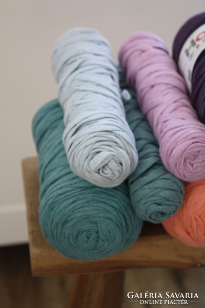 Recycled cotton ribbon yarn - new, flawless