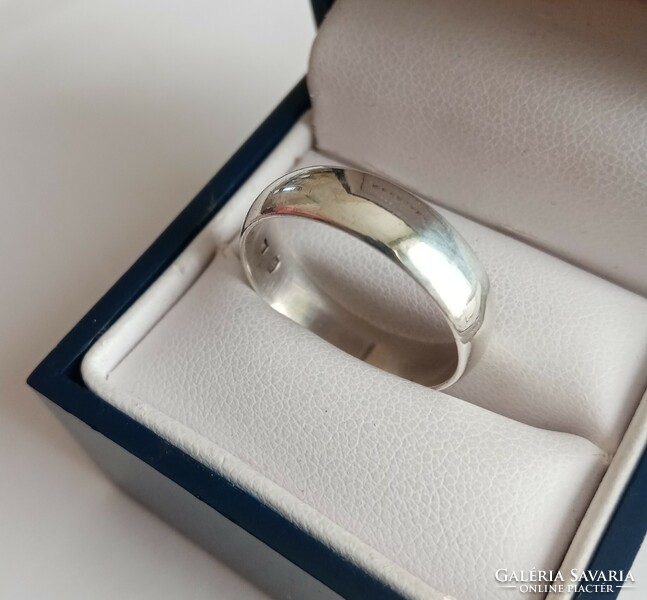 Unisex silver ring finger