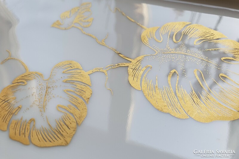 Bavaria német porcelán tálaló tál tányér süteményes arany levél virág mintával