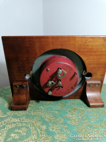 Mom alarm clock, wooden case