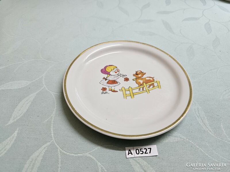 A0527 zsolnay children's pattern plate