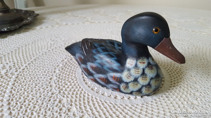 Beautiful, handmade wooden duck figure, decoration