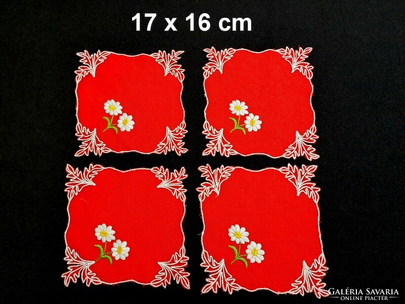 5 db margaréta virág mintával hímzett futó és terítők méretek a képeken