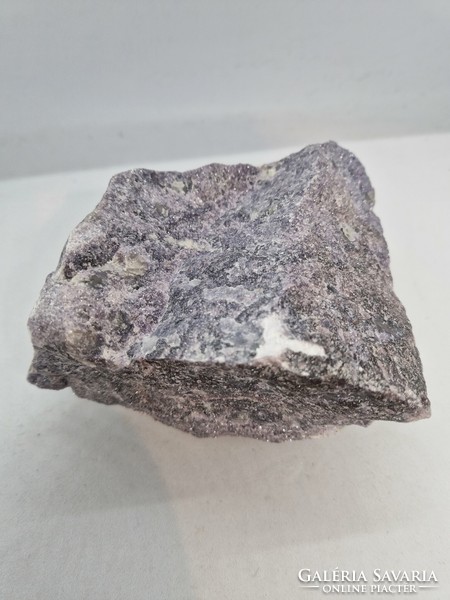 Lepidolit ásvány tömb