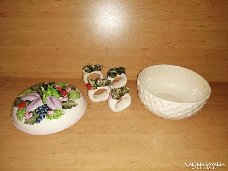 Very nice fruit-patterned serving tray with 4 napkin holders (ap)
