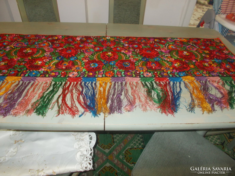 Beautiful matyó tapestry or sublot tablecloth