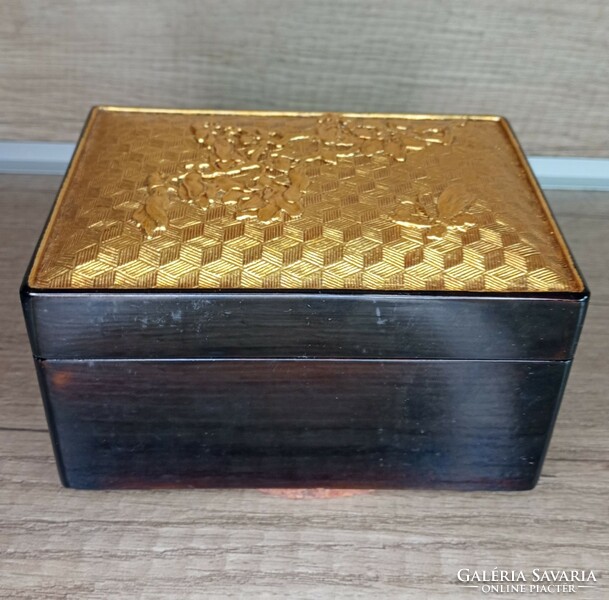 Japanese antique carved gilded lacquer box