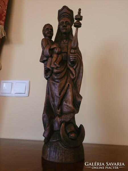 Antique wooden sculpture (1)