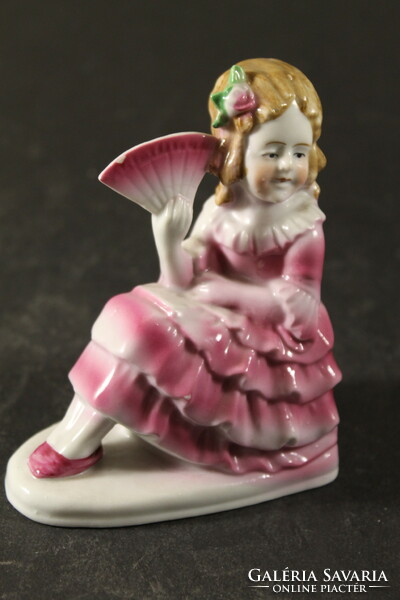 German porcelain girl 835