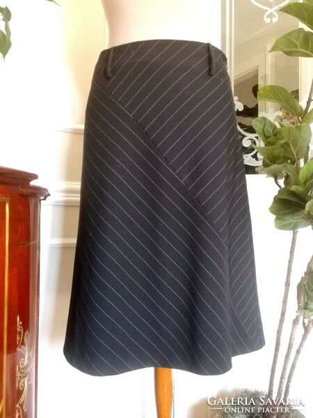 Esprit size 38 black skirt, diplomat striped, business, office