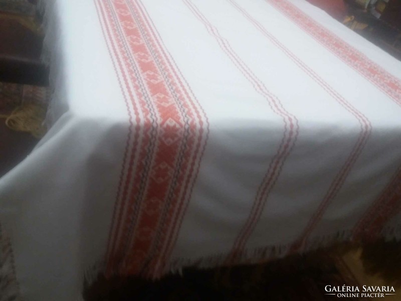 Home-woven tablecloth with carnation pattern, 230x120 cm