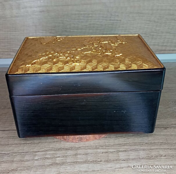 Japanese antique carved gilded lacquer box