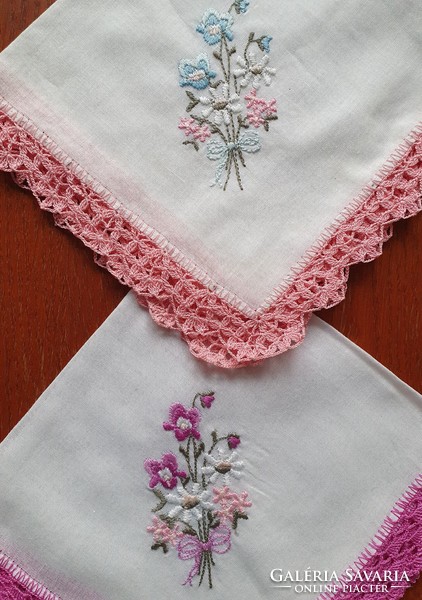 3 pieces of old handkerchief embroidered crocheted lace flower pattern