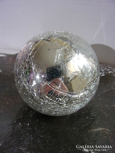 10 cm shiny silver cracked ornament