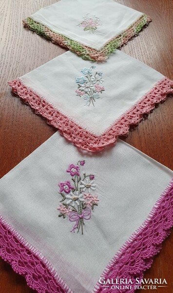 3 pieces of old handkerchief embroidered crocheted lace flower pattern