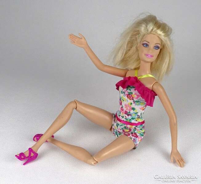 1Q538 Öltöztetett Mattel Barbie baba 2009