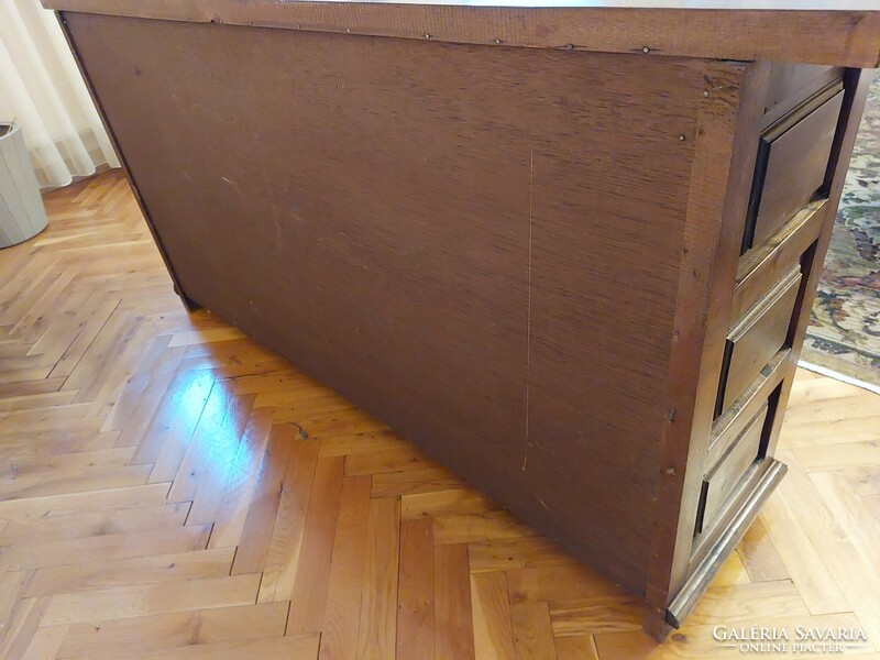 Rustic Spanish chest of drawers