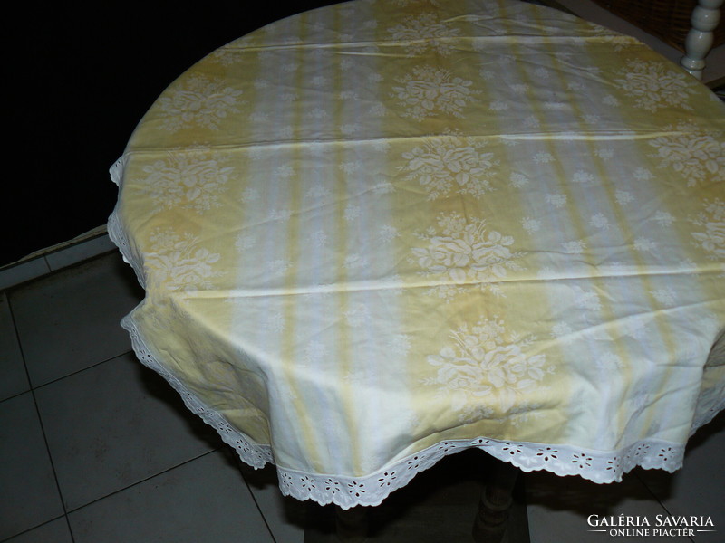 Charming madeira lace damask tablecloth
