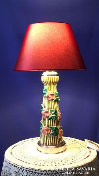 Cozy, decorative ceramic table lamp