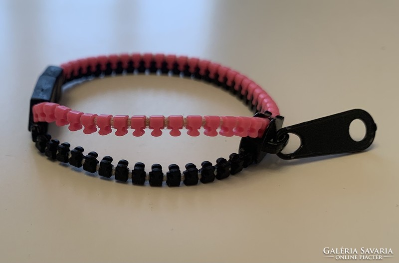 Új pink fekete cippzár cippzáros szétcippzározható designer karkötő karperec karlánc