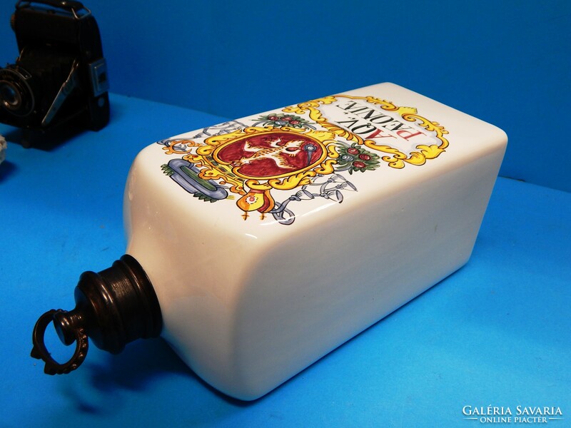 2 Liter perfect historicizing apothecary jar, with the coat of arms of Bishop István Telekessy of Eger