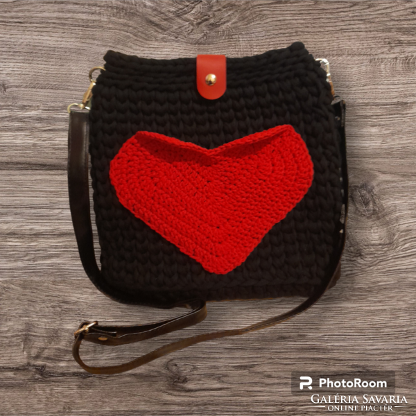 New crochet bag with heart pocket