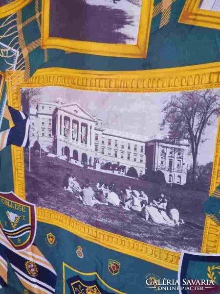 GYÜJTŐI DARAB! Amerikai egyetem vintage emlékkendő 110x110 cm. (6952)