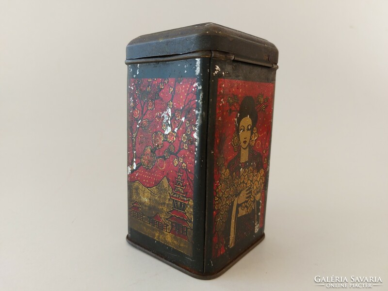 Old metal box tea box with oriental pattern, Japanese