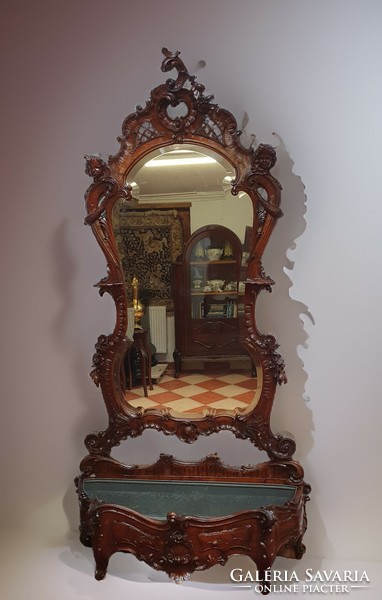 Baroque antique Venetian palace mirror with angel head for sale / rent