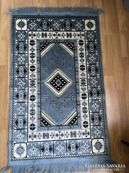 Very nice oriental silk rug.