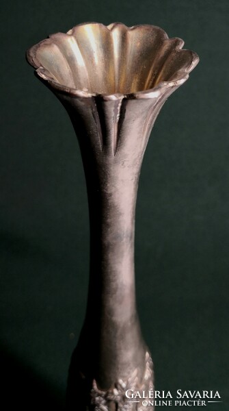 Dt/385 – art nouveau, silver-plated metal bud vase with relief decoration