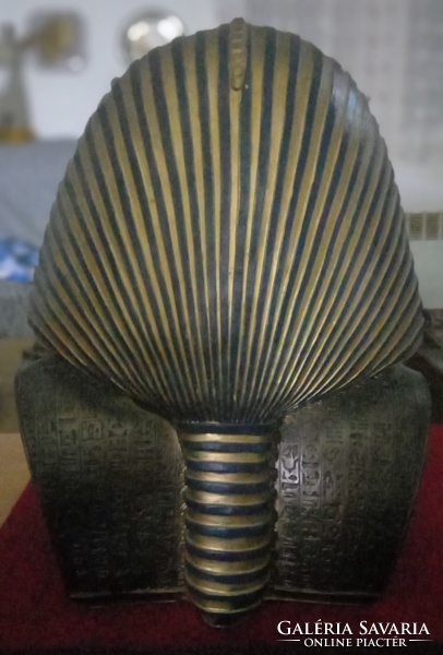 Tutanhamon Szobor