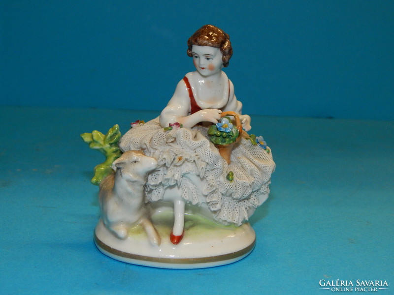 Naples, 1800s porcelain figure in lace dress, with lace defects