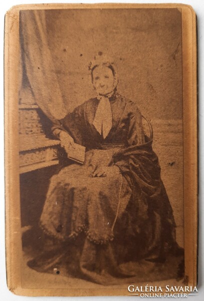 Antik vizitkártya (CdV) fotó, Idős hölgy portré, 1860-1870-es évek