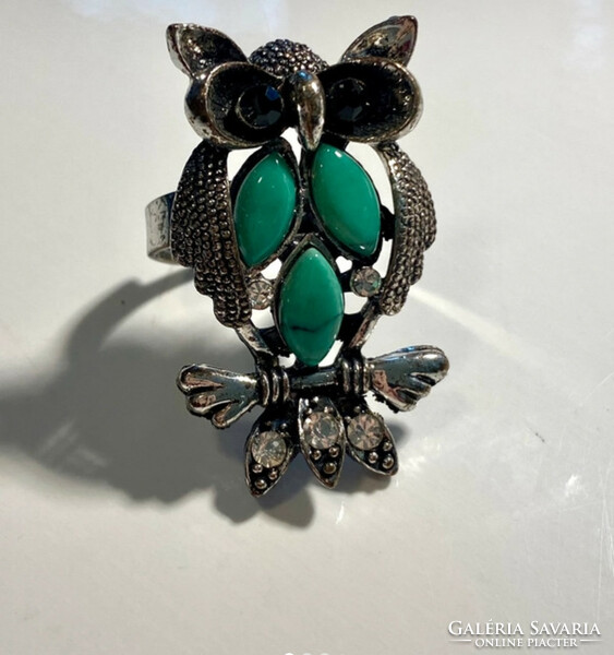 Adjustable bijou ring with an owl figure 4 cm (a piece of a giant owl collection)