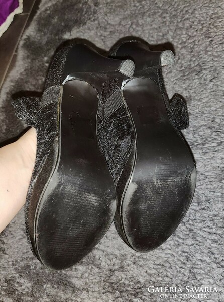 Fekete csipke  cipő  37-as