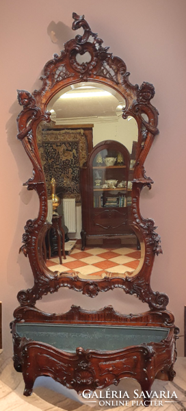 Baroque antique Venetian palace mirror with angel head for sale / rent