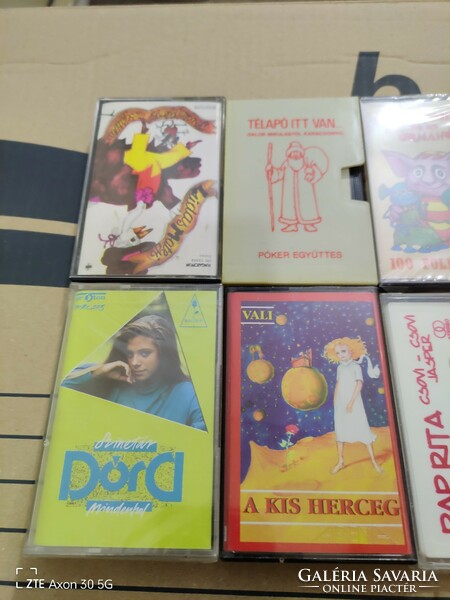 7 children's cassettes for sale