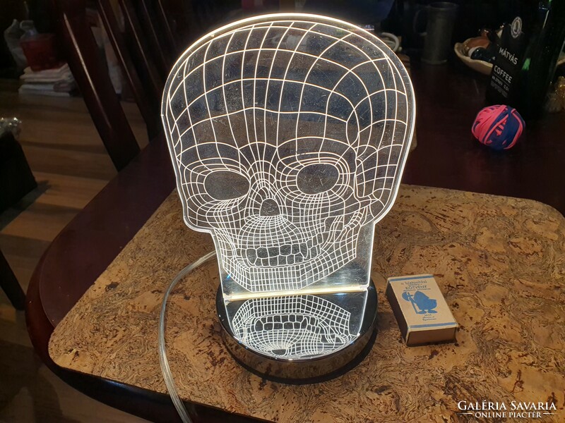Deadly skull led skull lamp thing