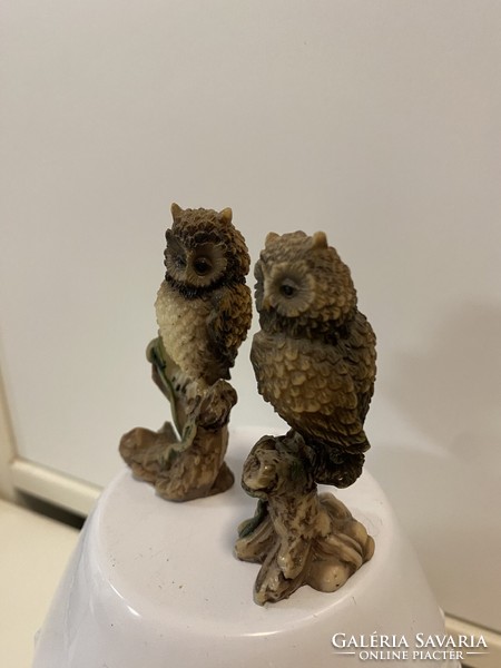 2 6 cm owl figure ornaments (pieces of an old collection)