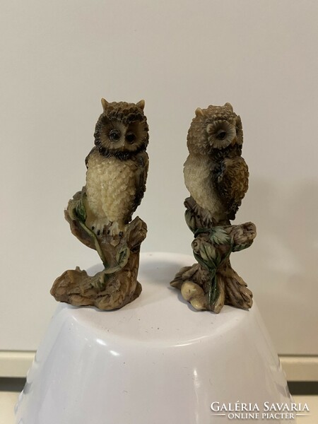 2 6 cm owl figure ornaments (pieces of an old collection)