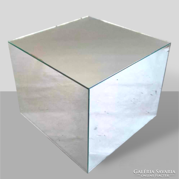 Mirror cube coffee table