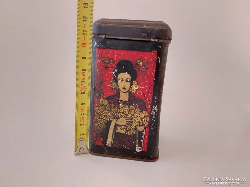 Old metal box tea box with oriental pattern, Japanese