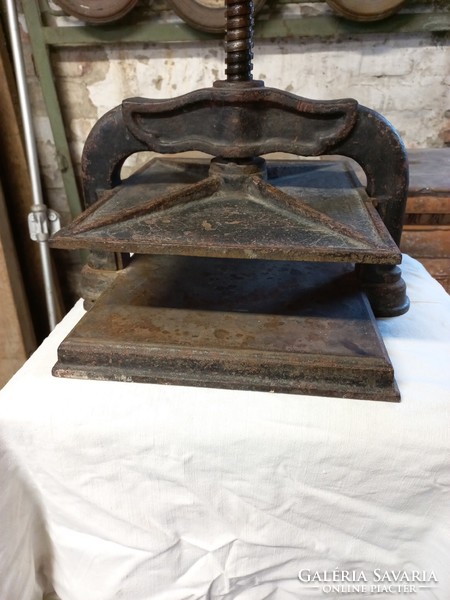 Antique book press