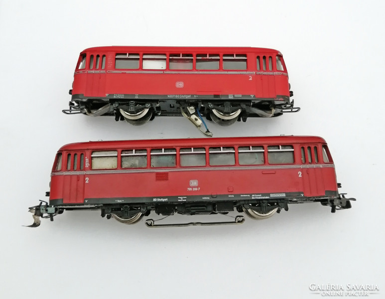 Märklin locomotive and trailer