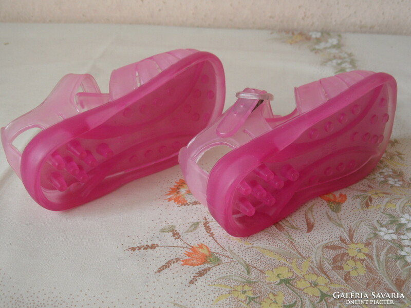 Pink Hot Beach Plastic Baby Sandals (22s)