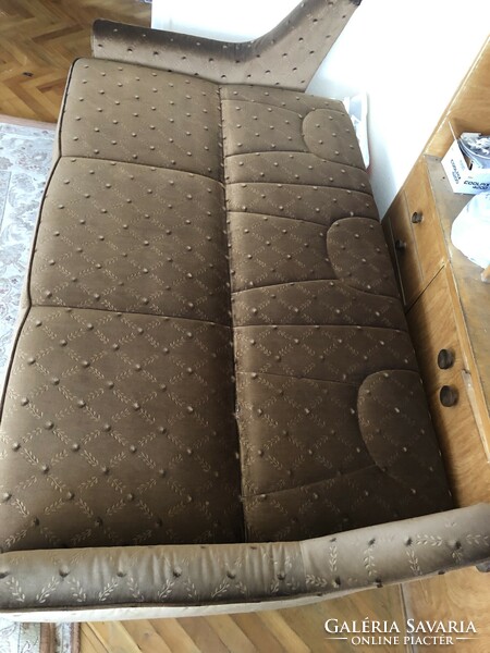 Barna fényes  bársony ülőgarnitúra, nagy kinyitható kényelmes kanapé ágyneműtartóval + 2 db fotel