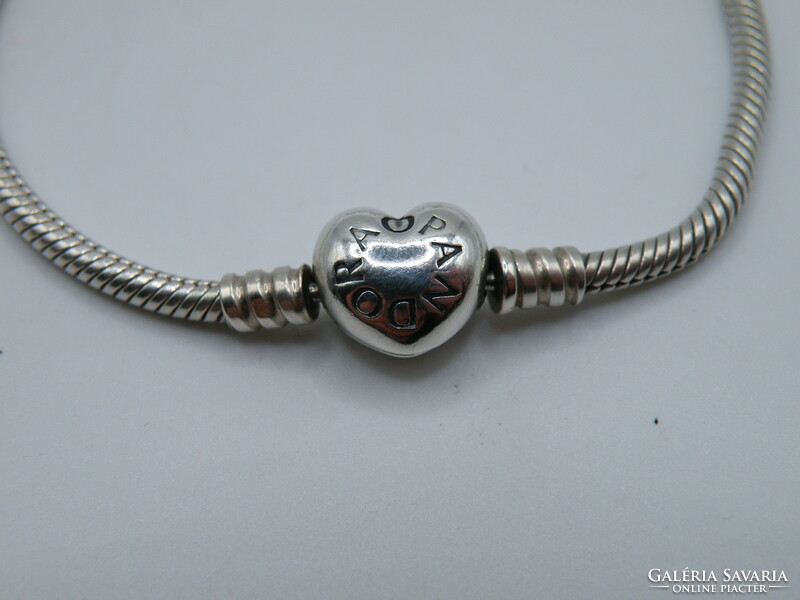 UK0228  Ezüst Pandora karkötő "L" charmmal 925 eredeti